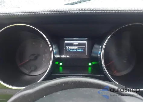 2015 Ford Mustang V6 из США, поврежденный, VIN 1FATP8EM1F5346112